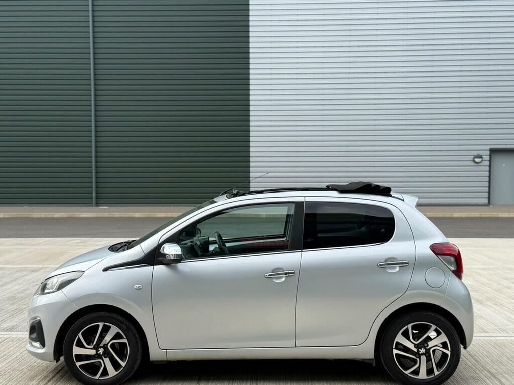 Peugeot 108 Hatchback 1.2 Vti Puretech Allure Top Euro 5 CY15EDJ Silver #4