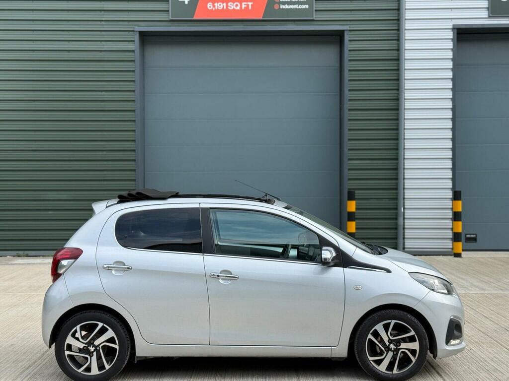 Peugeot 108 Hatchback 1.2 Vti Puretech Allure Top Euro 5 CY15EDJ Silver #6