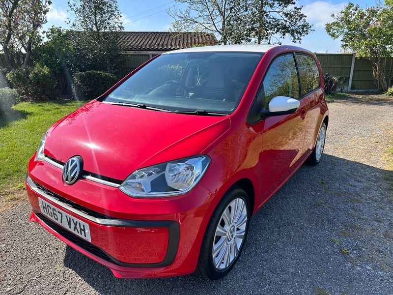 Volkswagen Up Move Up HG67VXH Red #2