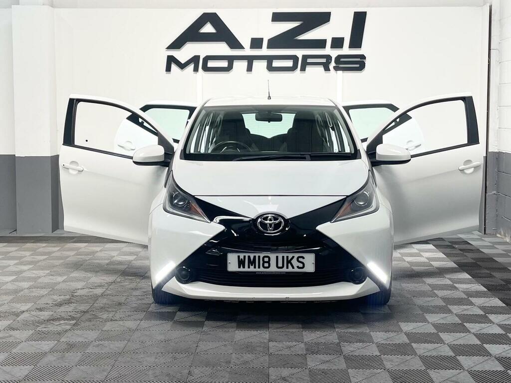 Toyota Aygo 1.0 Vvt-i X-play X-shift Euro 6 201818 WM18UKS White #5