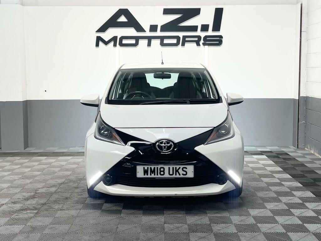 Toyota Aygo 1.0 Vvt-i X-play X-shift Euro 6 201818 WM18UKS White #6