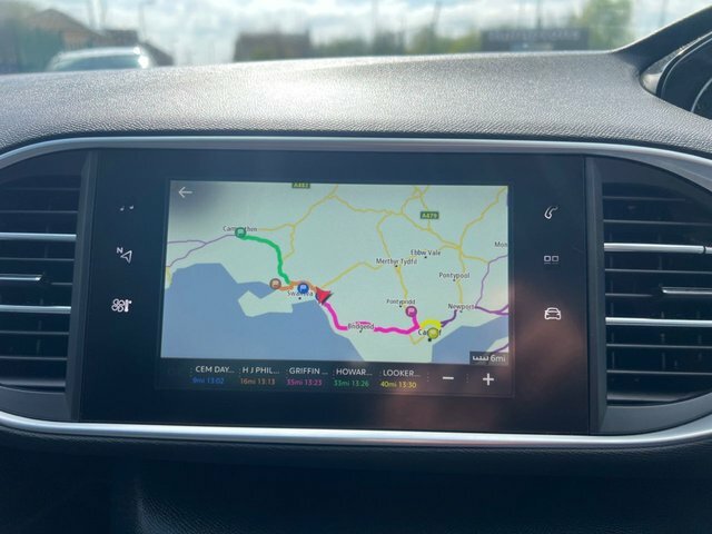Peugeot 308 1.2 Puretech Tech Edition Hatchback Eat Grey #4