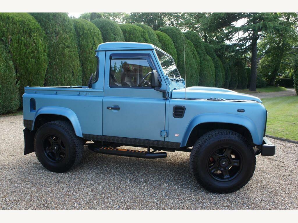 Land Rover Defender 90 Suv Green #9