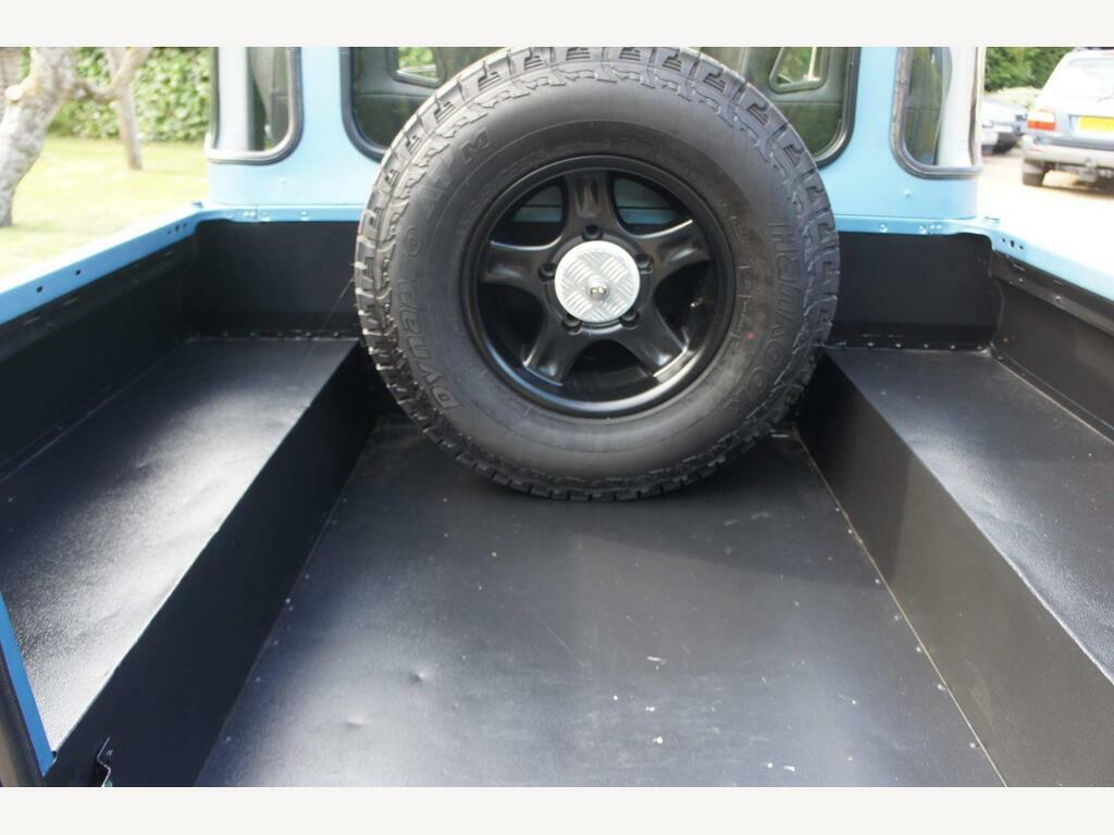 Land Rover Defender 90 Suv Green #18