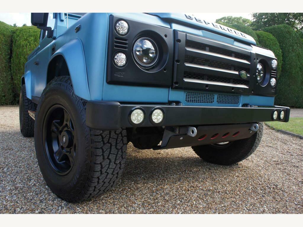 Land Rover Defender 90 Suv Green #15