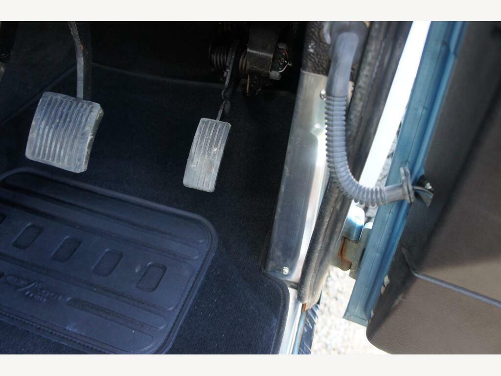 Land Rover Defender 90 Suv Green #37