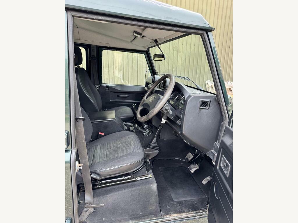 Land Rover Defender 110 2.4 Tdci County Pickup Double Cab AP60APO Green #4