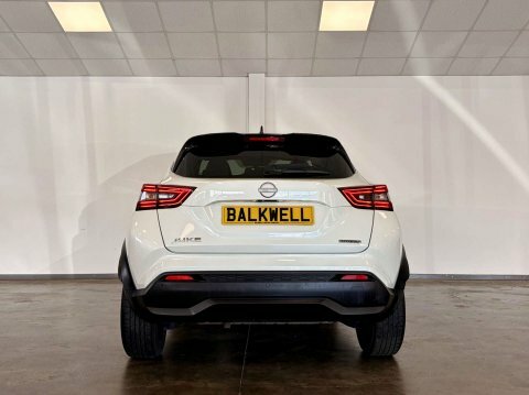 Nissan Juke 1.6 Juke N-connecta YA72CSU White #4