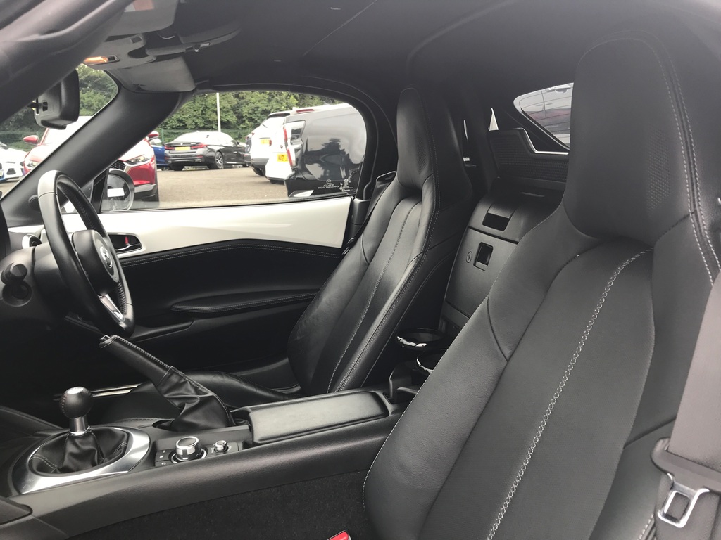 Mazda MX-5 1.5 132 Sport White #6