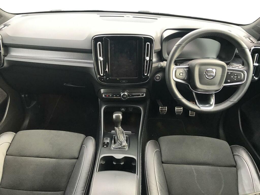 Volvo XC40 1.5 T3 163 R Design FT22RWE Silver #4