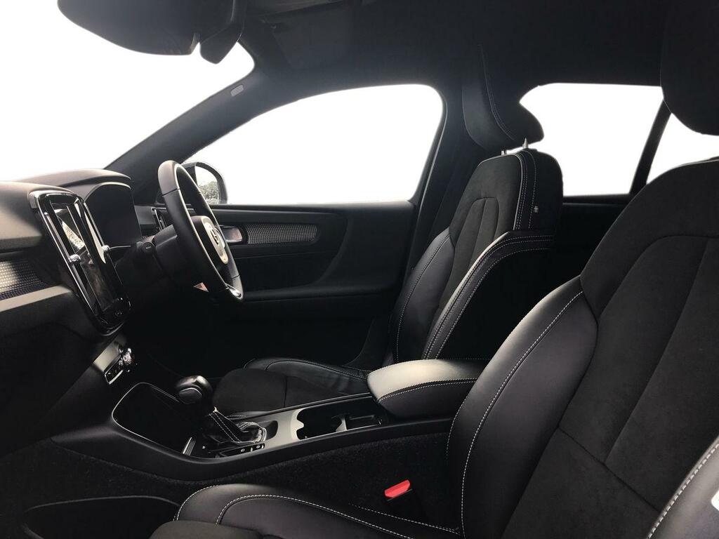 Volvo XC40 1.5 T3 163 R Design FT22RWE Silver #6