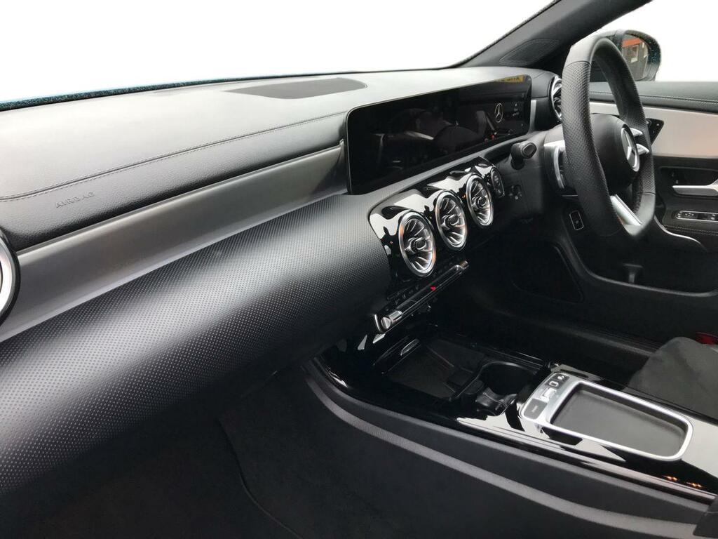 Mercedes-Benz CLA Class Cla 180 Amg Line Premium Tip Blue #5