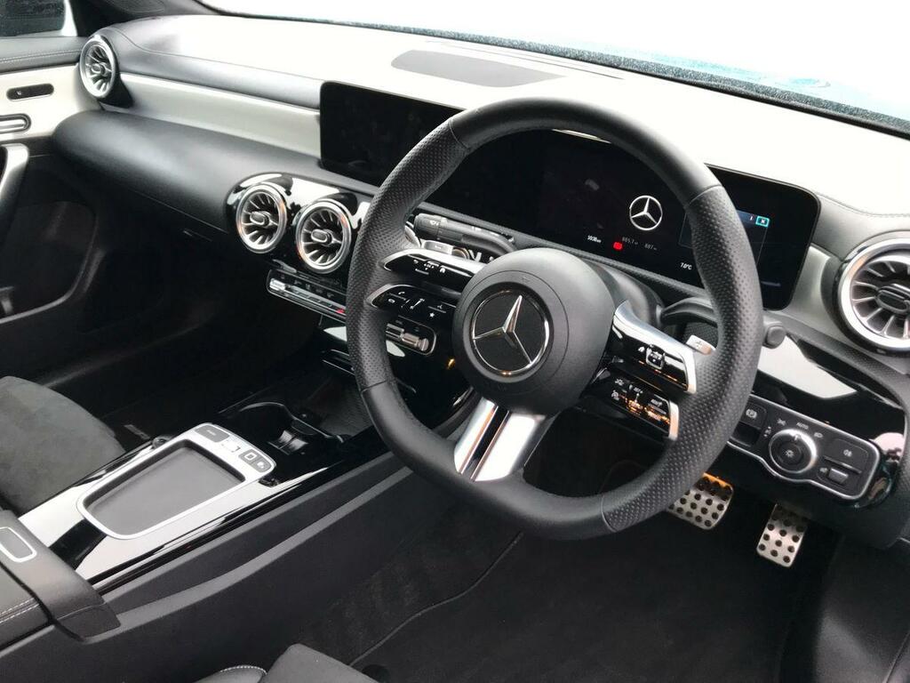 Mercedes-Benz CLA Class Cla 180 Amg Line Premium Tip Blue #3