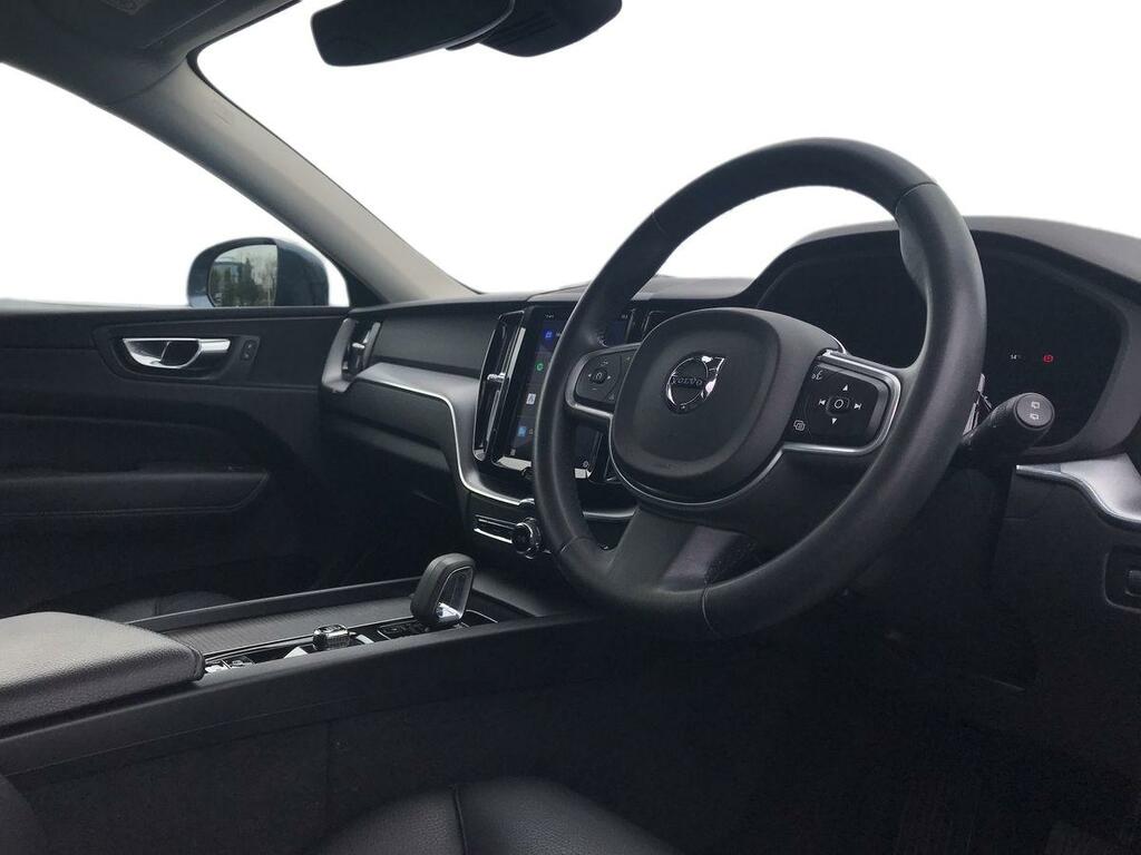 Volvo XC60 2.0 B5p Momentum Awd Geartronic SD71VHB Blue #3