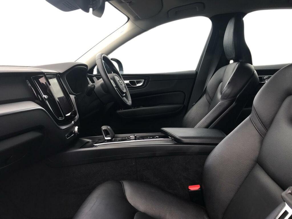 Volvo XC60 2.0 B5p Momentum Awd Geartronic SD71VHB Blue #5