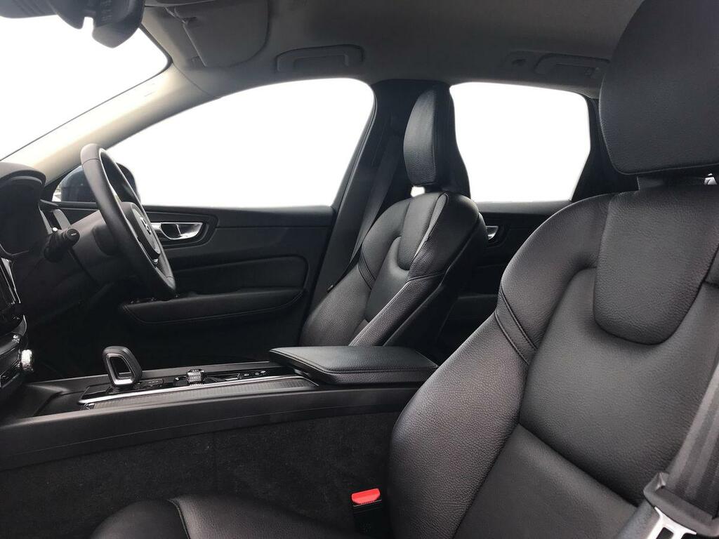 Volvo XC60 2.0 B5p Momentum Awd Geartronic SD71VHB Blue #6