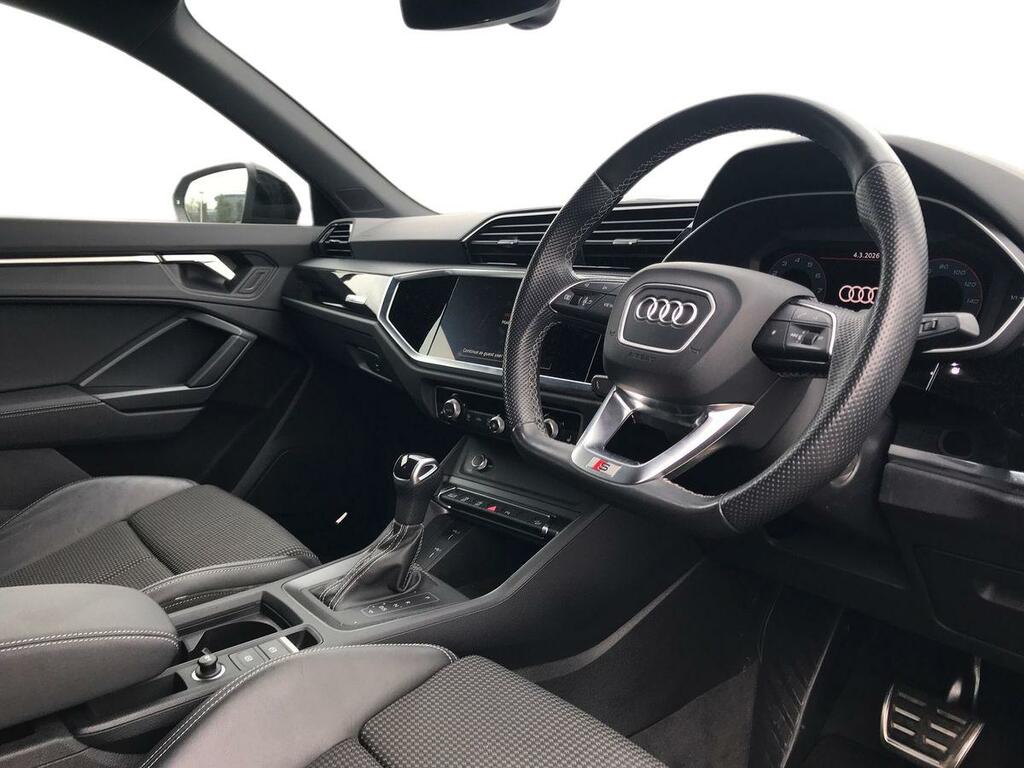 Audi Q3 35 Tfsi Black Edition S Tronic YR23FVU Grey #3