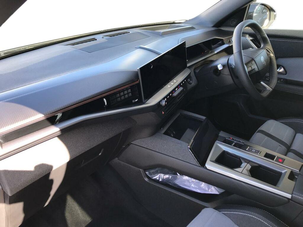 Vauxhall Grandland 1.2 Hybrid 136 Ultimate E-dct6 Pan Roof DN74BJZ Silver #5