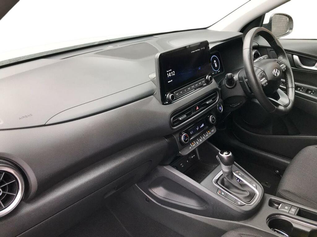 Hyundai Kona 1.6 Gdi Hybrid Premium Dct WH72COA White #5