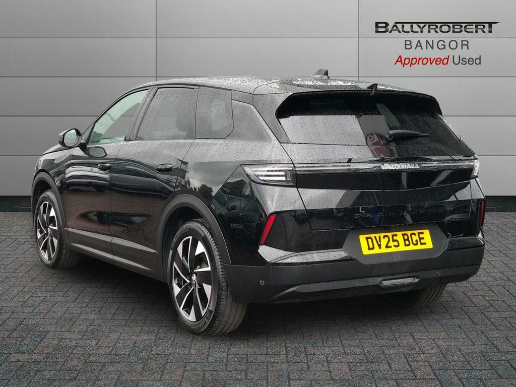 Vauxhall Grandland 1.2 Hybrid 136 Ultimate E-dct6 Pan Roof DV25BGE Black #2