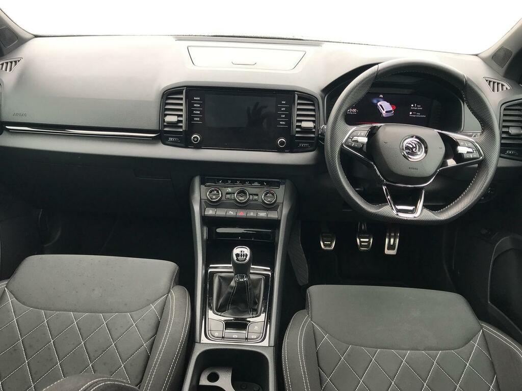 Skoda Karoq 1.5 Tsi Sportline HSZ7288 White #4