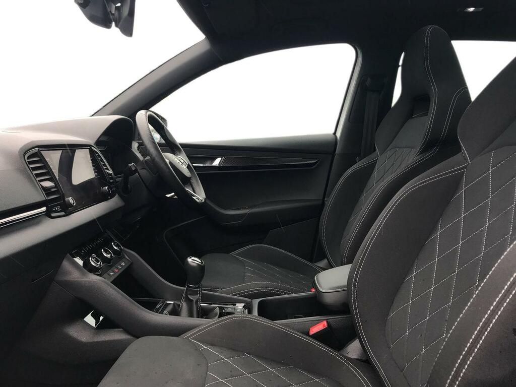 Skoda Karoq 1.5 Tsi Sportline HSZ7288 White #6