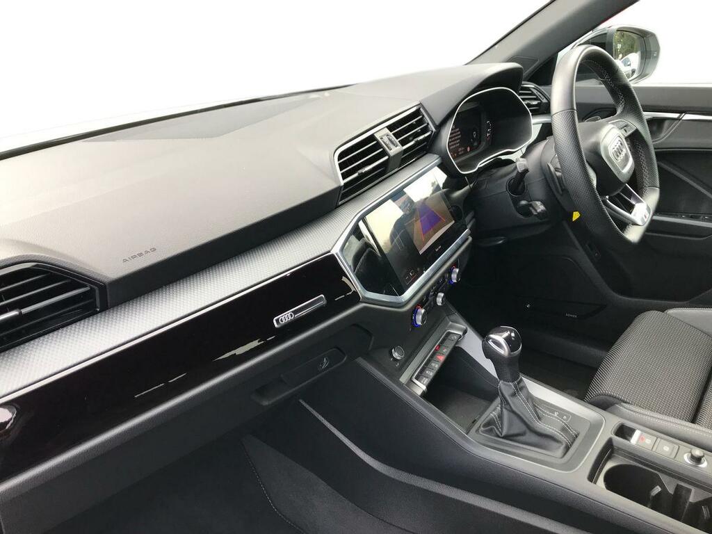 Audi Q3 35 Tfsi Black Edition S Tronic YW23OPP White #5