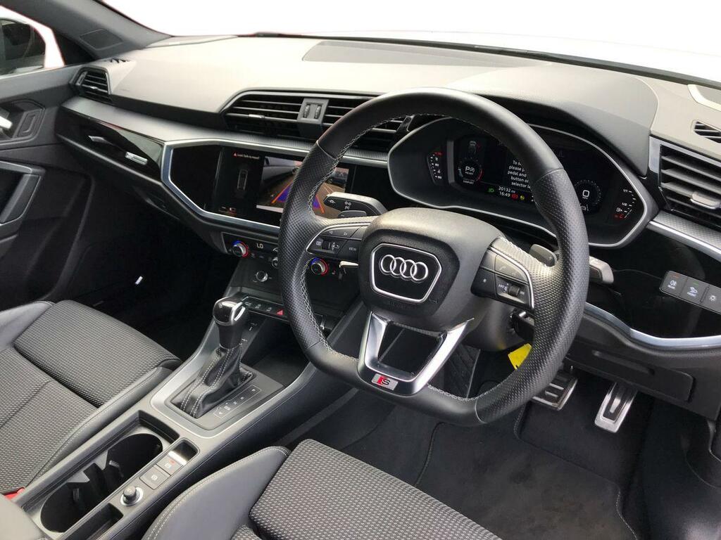Audi Q3 35 Tfsi Black Edition S Tronic YW23OPP White #3