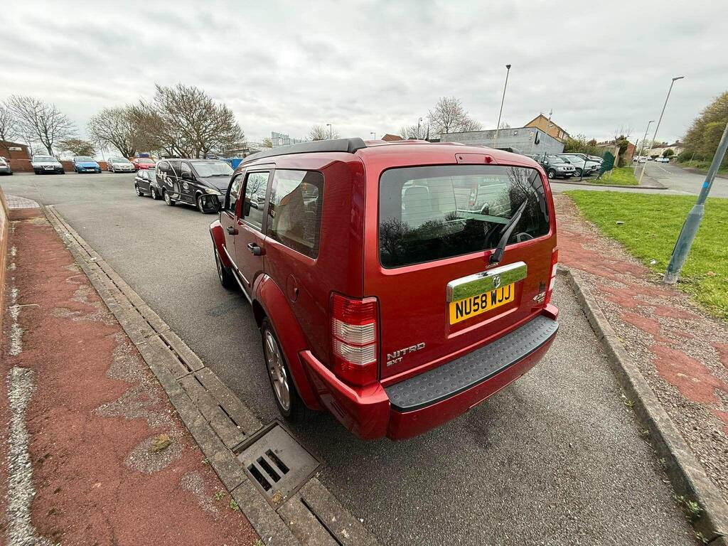 Dodge Nitro 2.8 Sxt Td 175 Bhp Black #4