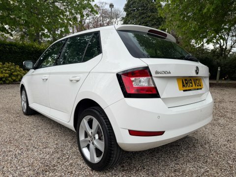 Skoda Fabia 2019 19 1.0 AR19VGU White #4