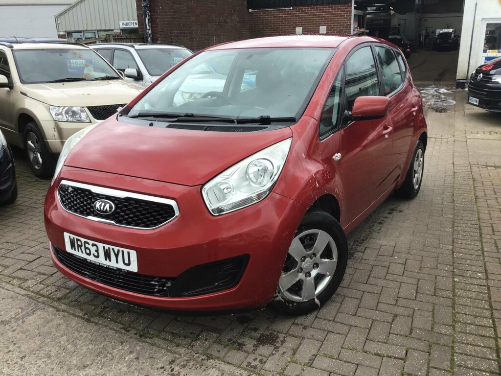Kia Venga 1.4 Ecodynamics 1 Air Euro 5 Ss Red