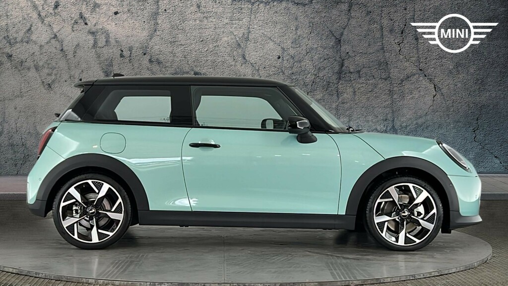 Mini Hatch 1.5C Exclusive Hatchback Steptronic Eur HX24NFU Green #3