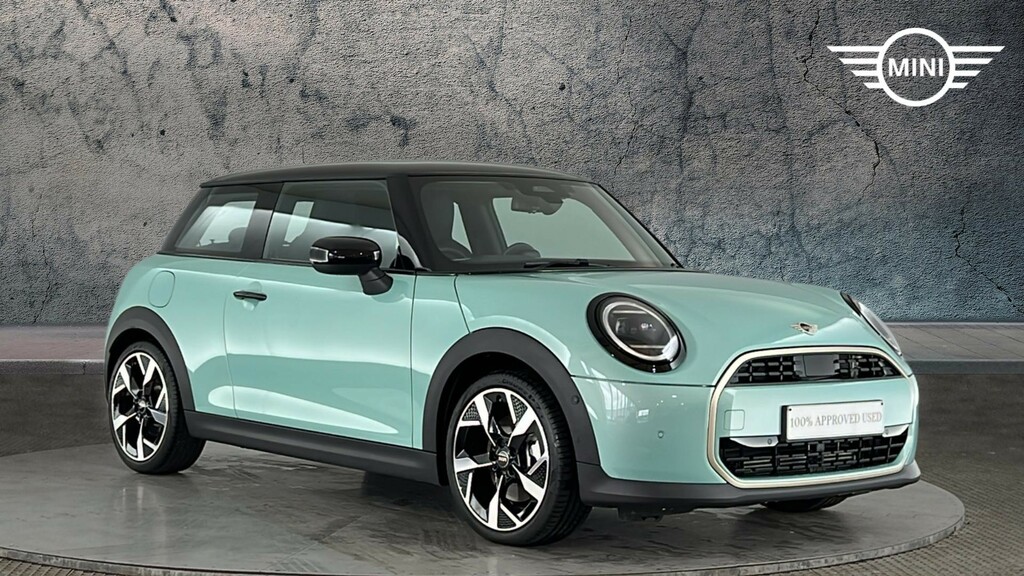 Mini Hatch 1.5C Exclusive Hatchback Steptronic Eur Green