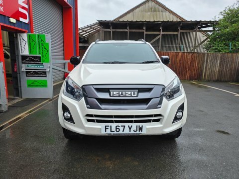 Isuzu D-Max Blade Dcb FL67YJW White #2