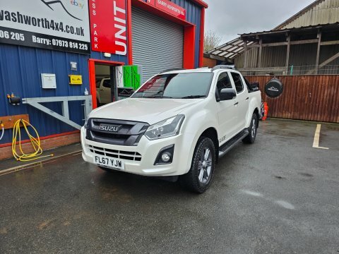 Isuzu D-Max Blade Dcb FL67YJW White