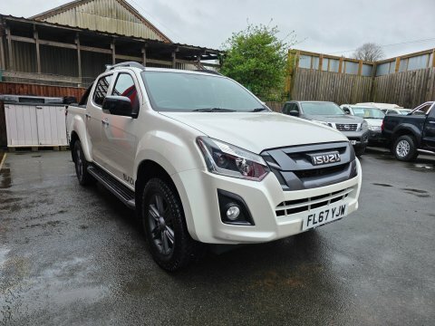 Isuzu D-Max Blade Dcb FL67YJW White #3