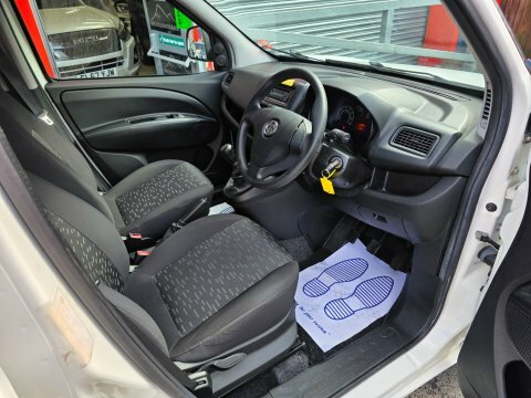 Vauxhall Combo 2300 L1h1 Cdti S White #14