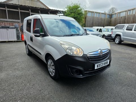 Vauxhall Combo 2300 L1h1 Cdti White #3