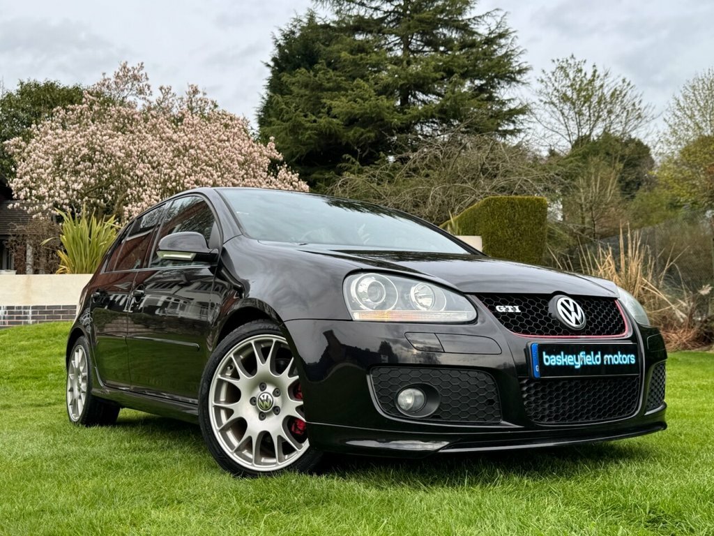 Volkswagen Golf 2L Gti Black