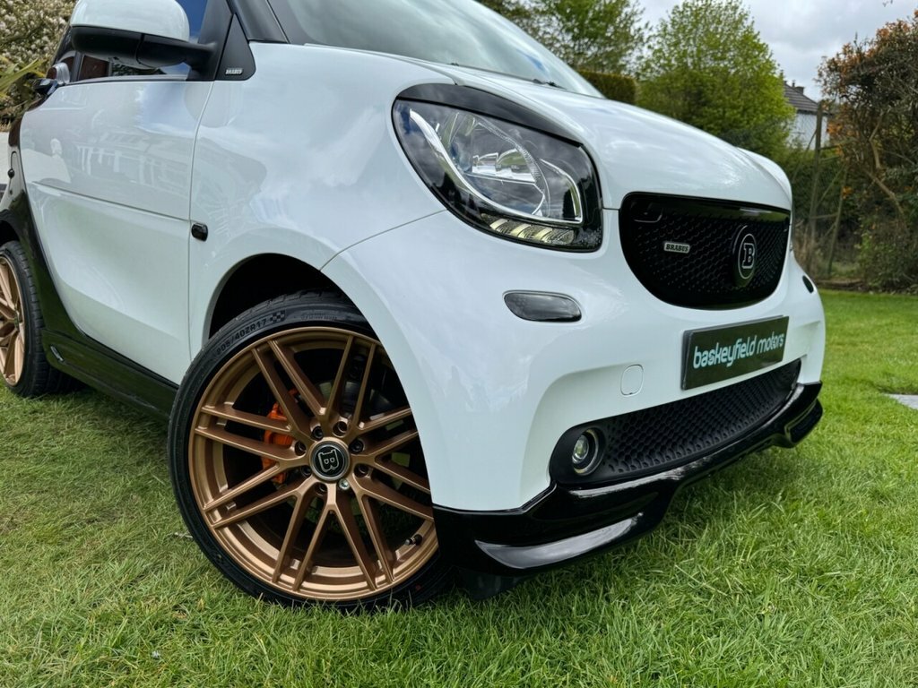 Smart Fortwo Coupe 1L Passion SE68UAB White #2