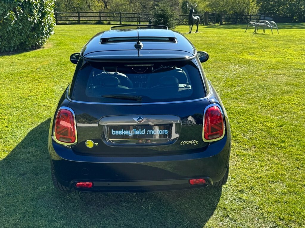 Mini Electric Hatchback MT20PPV Black #4