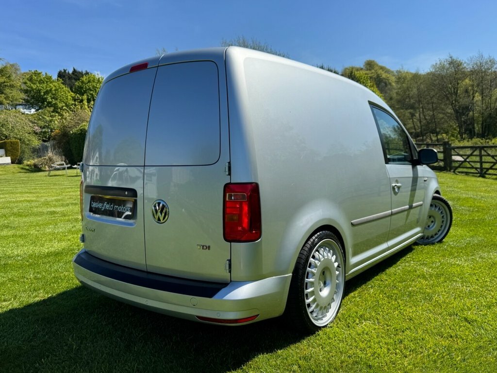 Volkswagen Caddy 2L Highline Silver #3