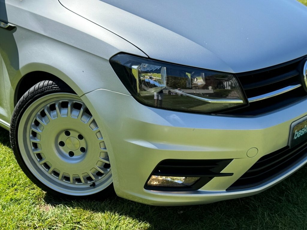 Volkswagen Caddy 2L Highline Silver #2