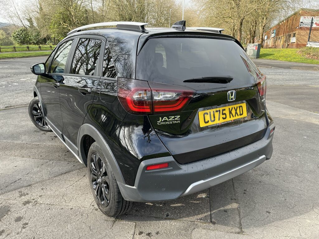 Honda Jazz I-mmd Crosstar Advance CU75KXD Black #6