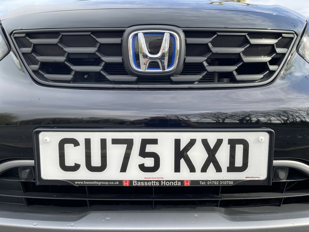 Honda Jazz I-mmd Crosstar Advance CU75KXD Black #4