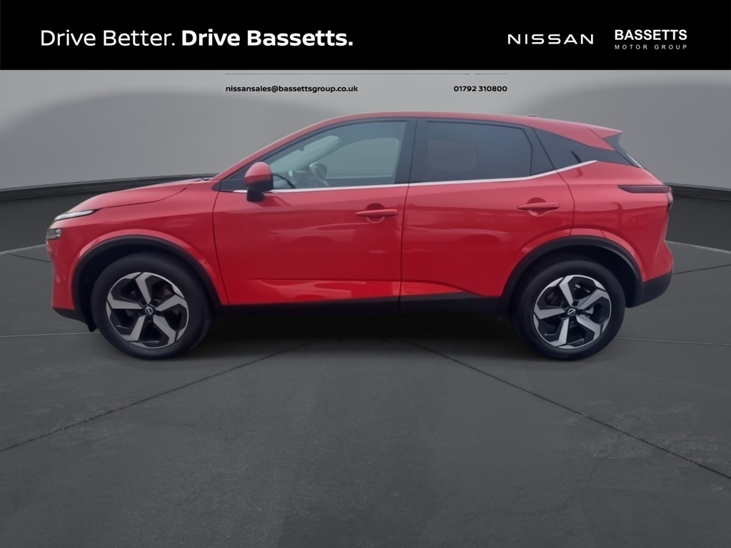 Nissan Qashqai Dig-t N-connecta DS72ZRG Red #5