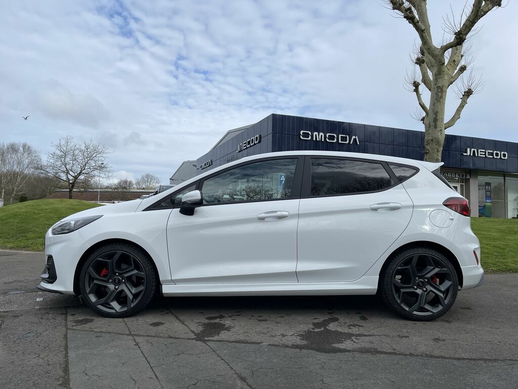 Ford Fiesta St-3 White #5