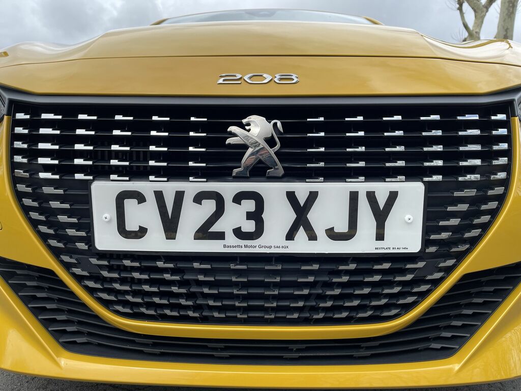 Peugeot 208 Puretech Allure Premium Plus Ss CV23XJY Yellow #4
