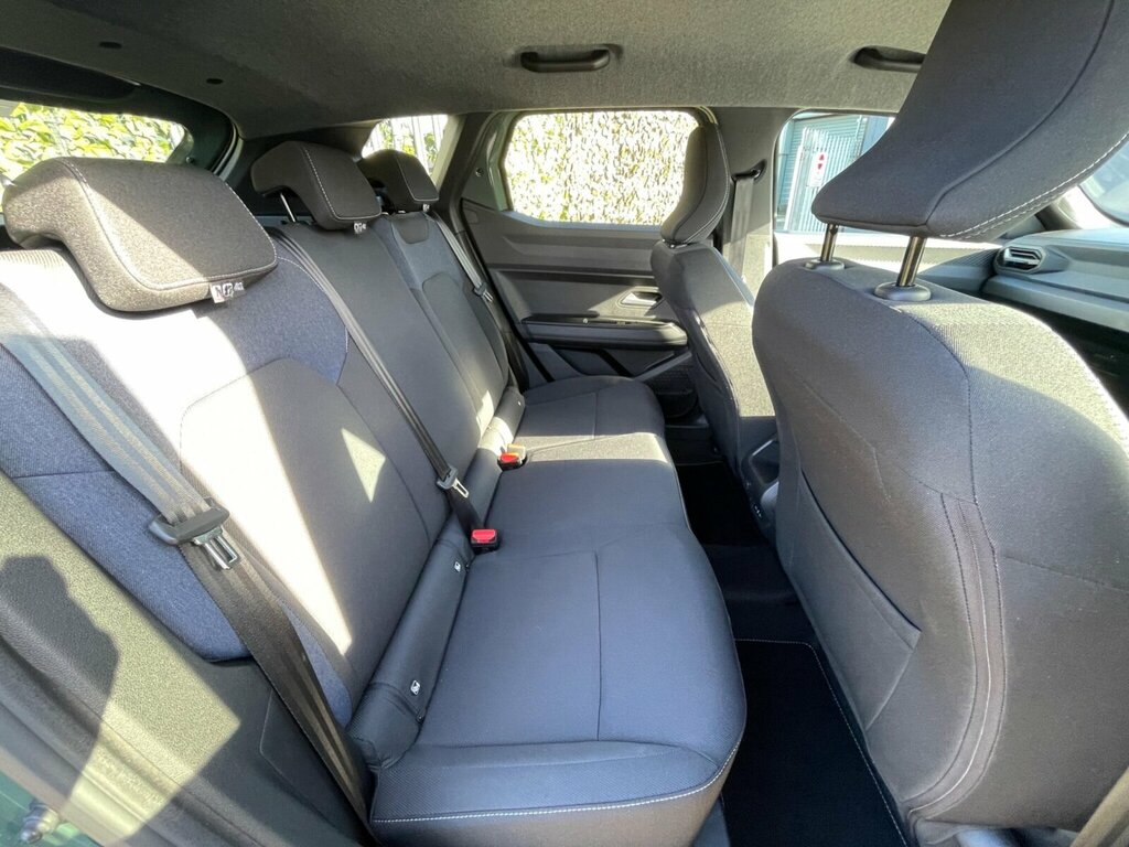 Dacia Duster 1.6 Hybrid Journey Euro 6 Ss YK74ADJ Green #6