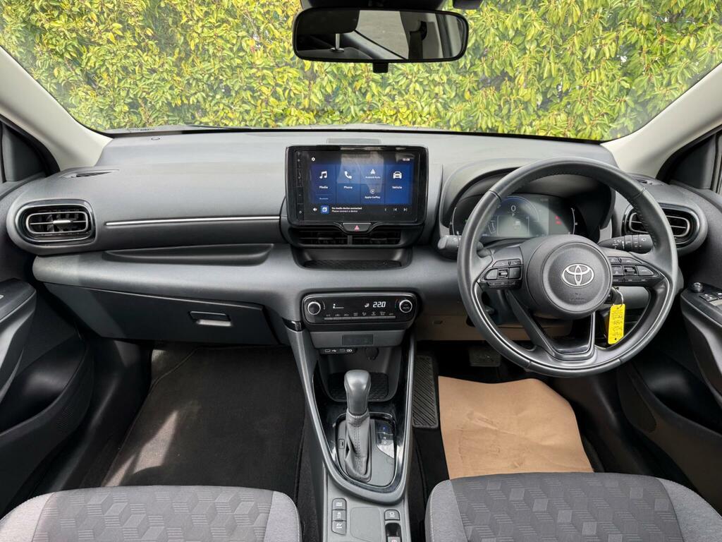 Toyota Yaris 1.5 Vvt-h Design E-cvt Euro 6 Ss YH24OTC #3